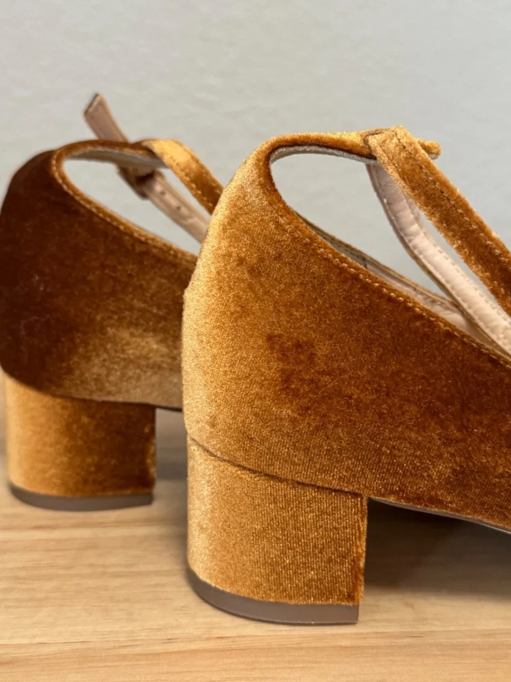 JCrew VELVET Ankle-Strap Heels Size 7.5 M   NEW w/o BOX  Block heel 1.375
